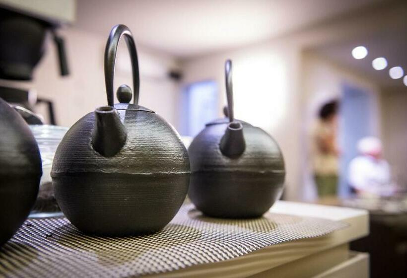 تختخواب و صبحانه Maison De La Paix