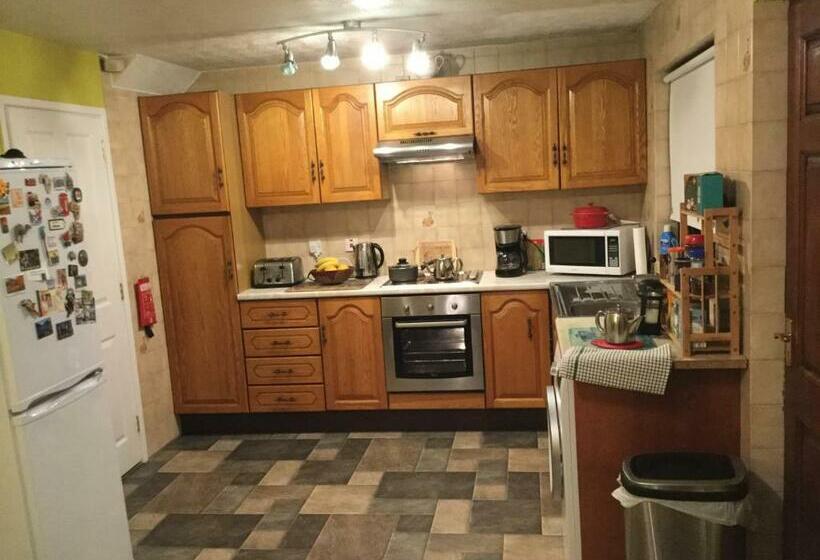 ベッドアンドブレックファースト Rondo, Ballymena, Nr Ireland