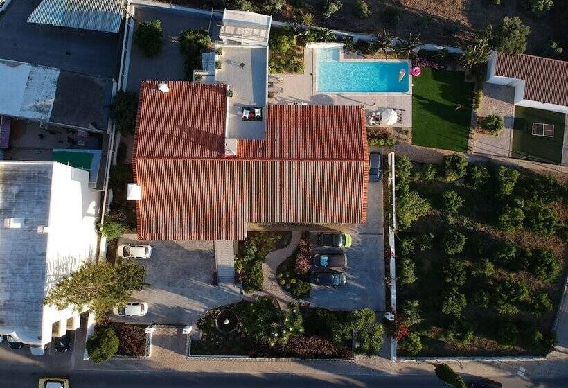 مبيت وإفطار Vila Milreu Guest House