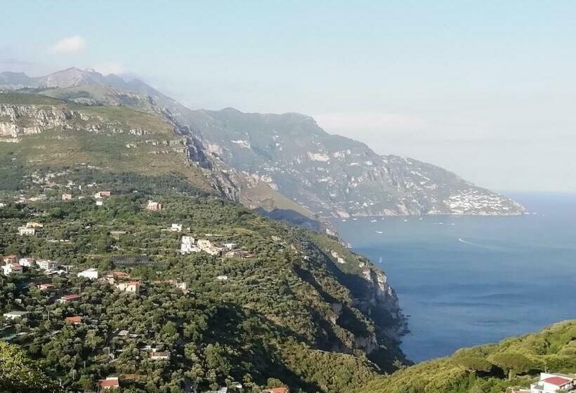 פנסיון Esse House