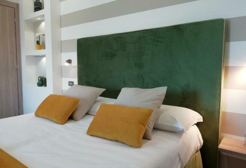 פנסיון Esse House