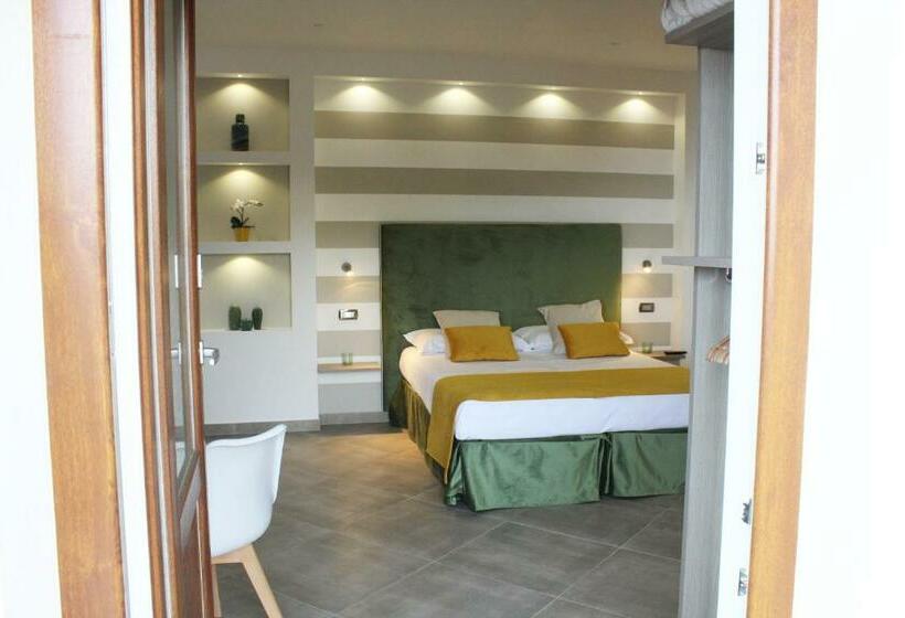 פנסיון Esse House