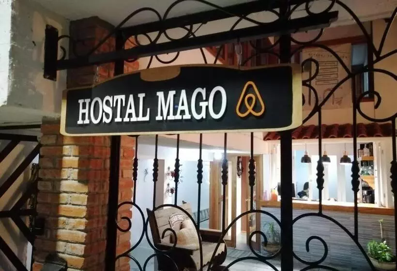 پانسیون Hostal Mago