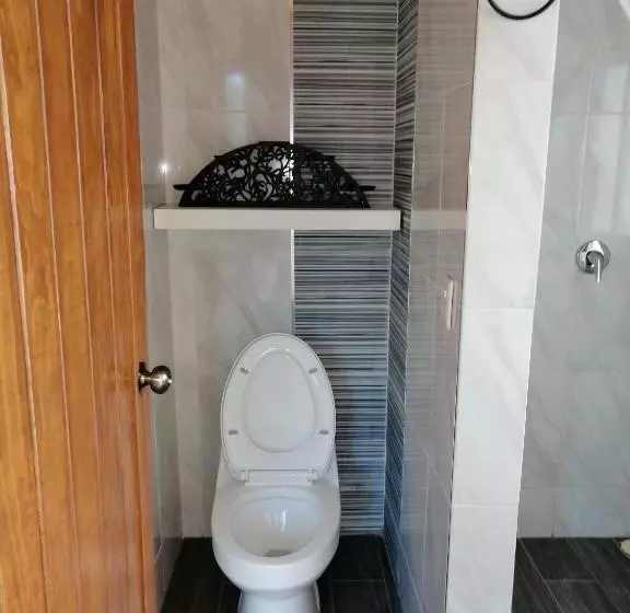 پانسیون Hostal Mago