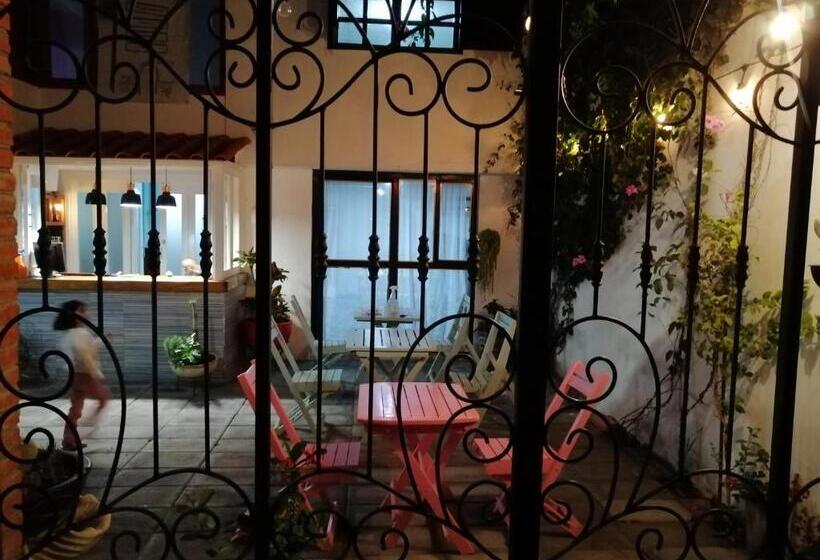 Pensjonat Hostal Mago