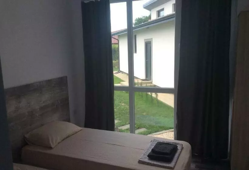 پانسیون Karia Apartments