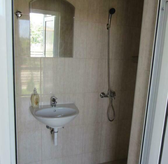 פנסיון Karia Apartments