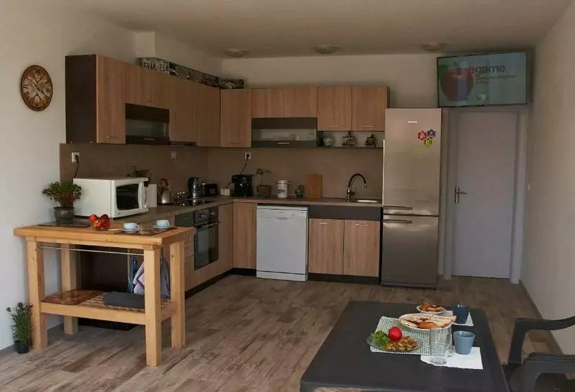 پانسیون Karia Apartments