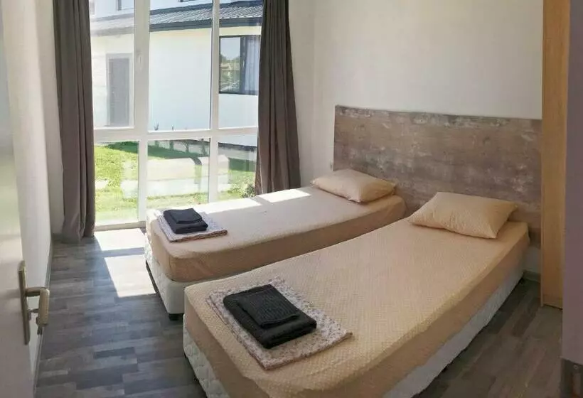پانسیون Karia Apartments