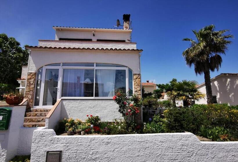 پانسیون Villa Valerie Bio & Zen