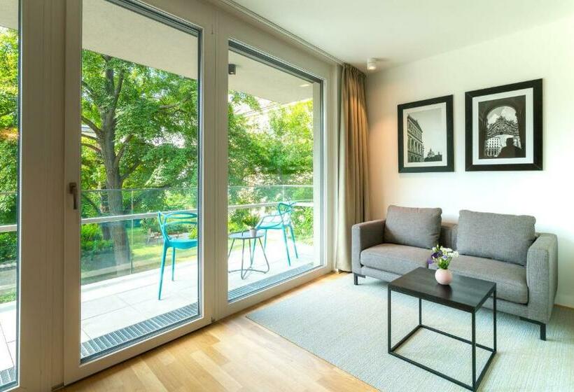 Vienna Residence, Hietzing   Schönbrunn