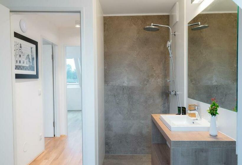 Vienna Residence, Hietzing   Schönbrunn