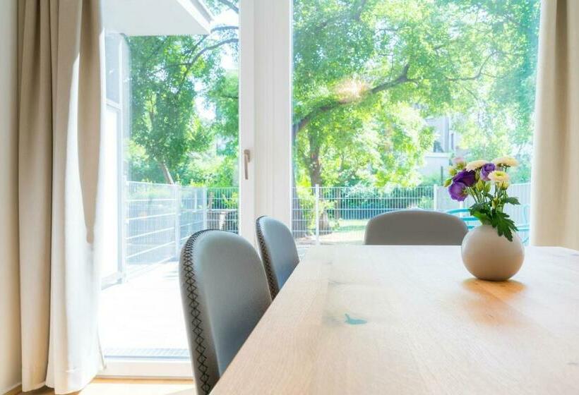 Vienna Residence, Hietzing   Schönbrunn