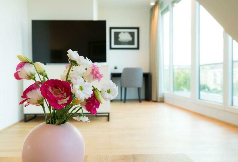 Vienna Residence, Hietzing   Schönbrunn