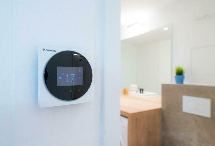 Vienna Residence, Hietzing   Schönbrunn