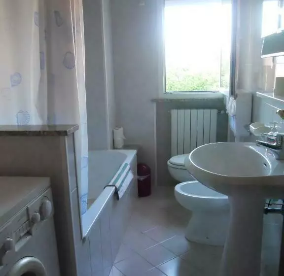 B&b L Uva Fragolina