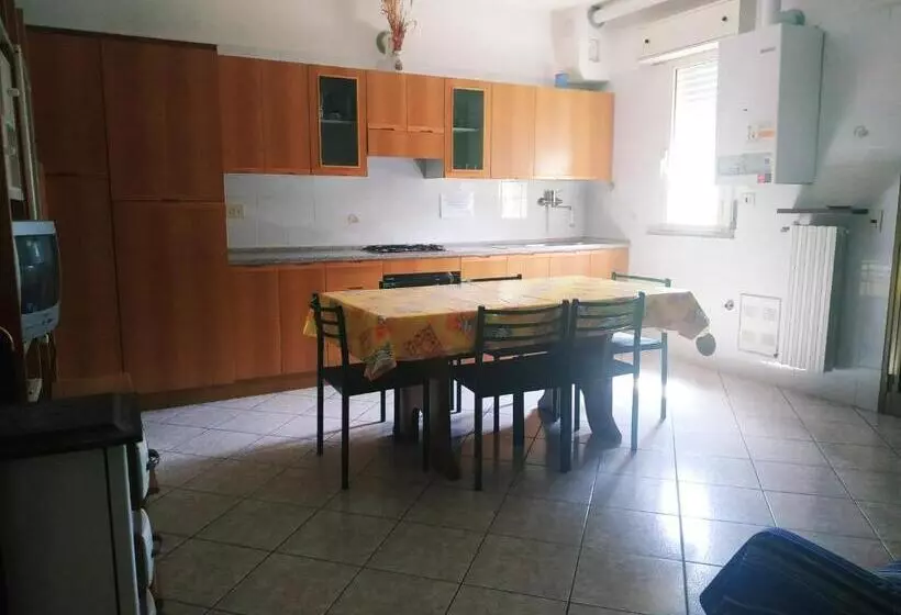 B&b L Uva Fragolina