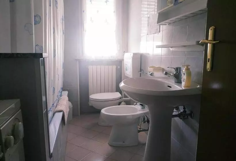 B&b L Uva Fragolina
