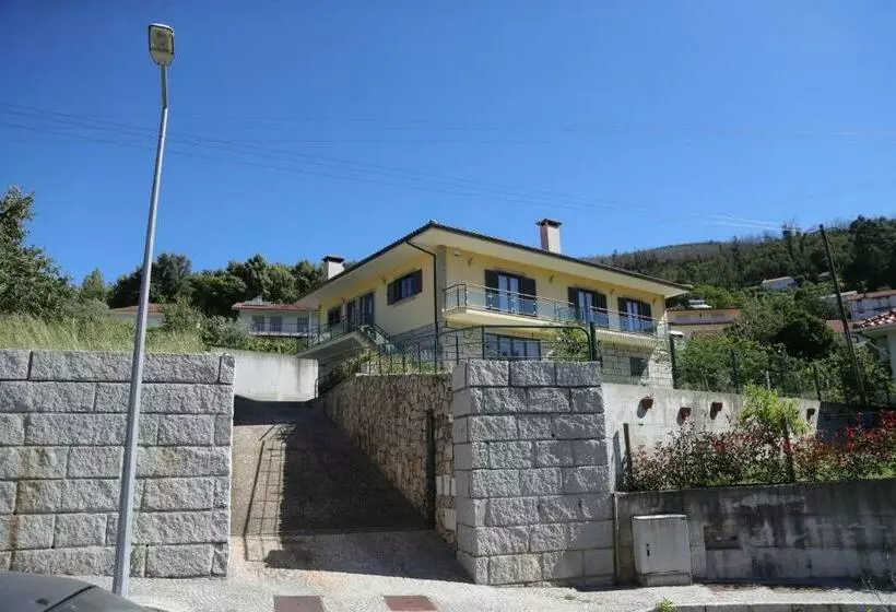 تختخواب و صبحانه Bellavista Alojamento