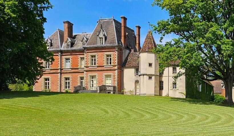 צימר Château De Montpatey