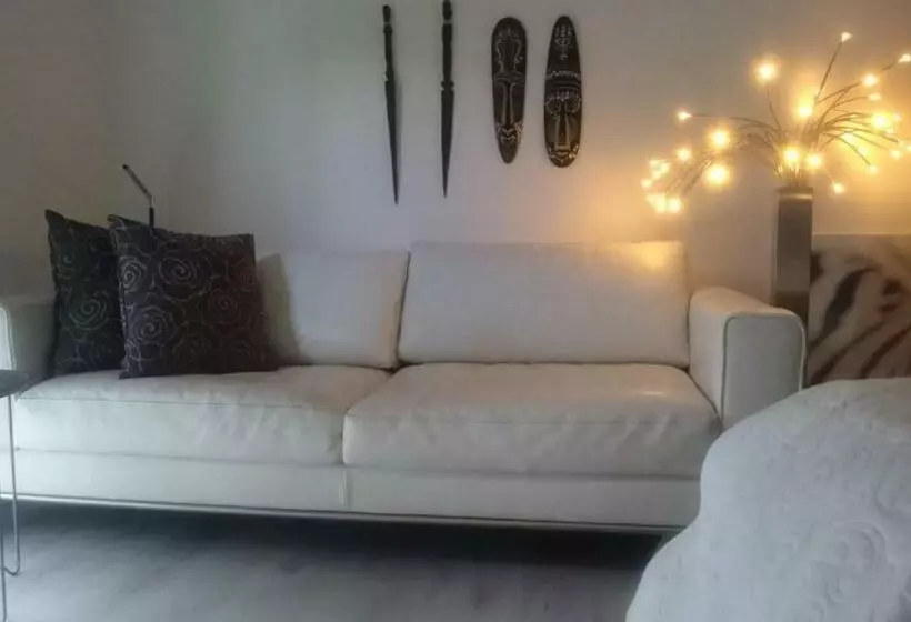 Aamiaismajoitus (B&B) K82 Bnb &