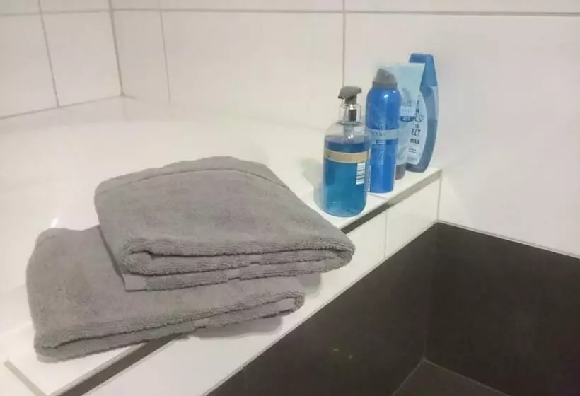 Aamiaismajoitus (B&B) K82 Bnb &