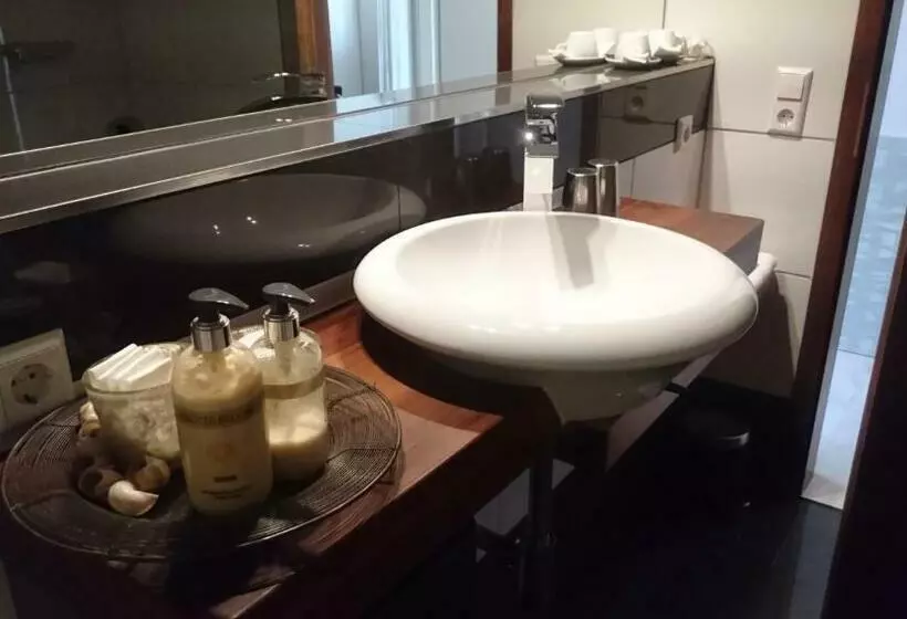 Aamiaismajoitus (B&B) K82 Bnb &