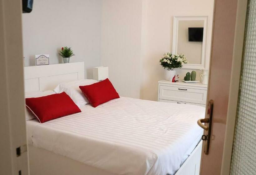 تختخواب و صبحانه Love Stabia