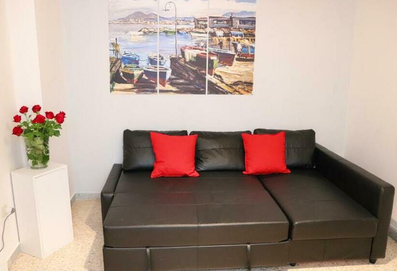 تختخواب و صبحانه Love Stabia