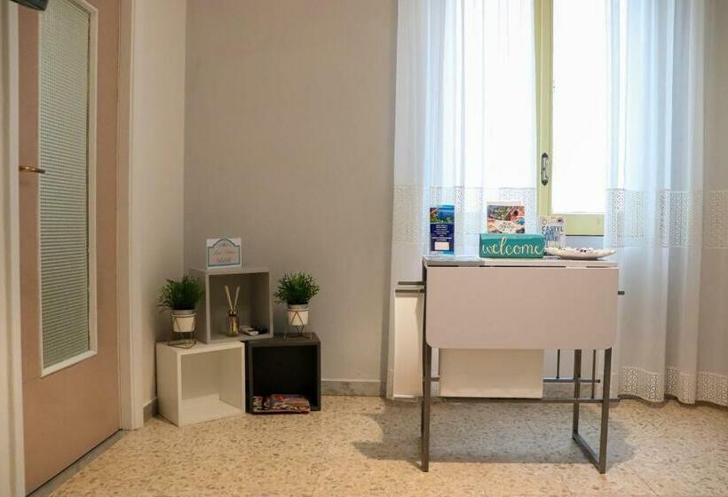 تختخواب و صبحانه Love Stabia