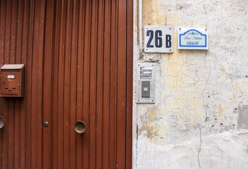 تختخواب و صبحانه Love Stabia