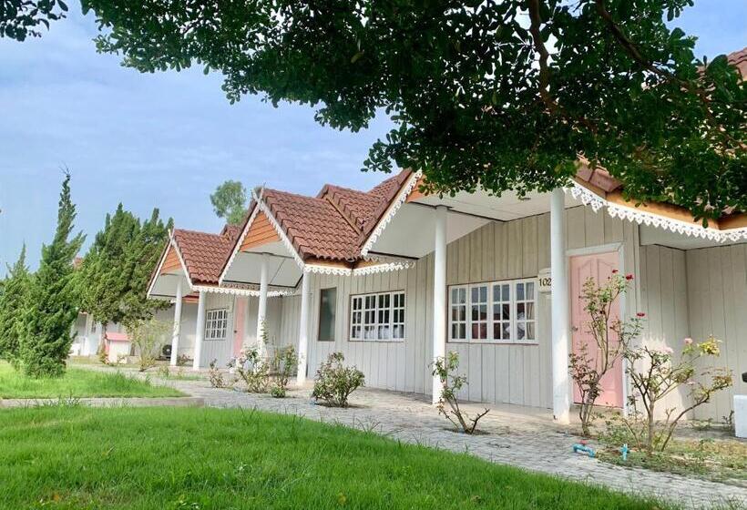 בית מלון כפרי Funwan