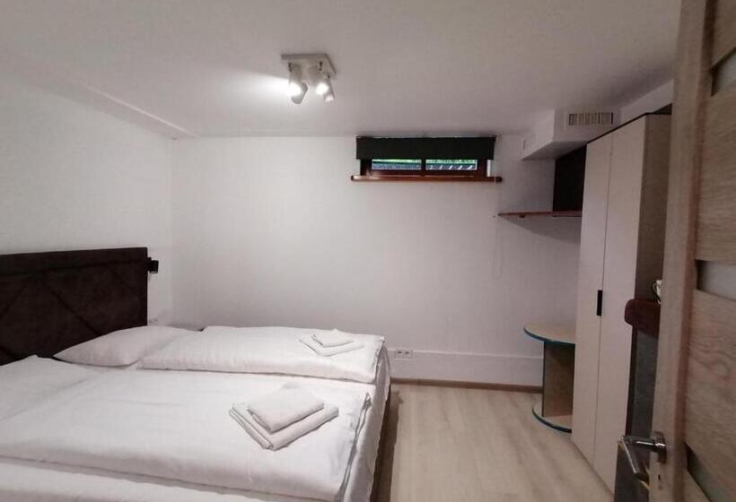 پانسیون K8 5 Apartments