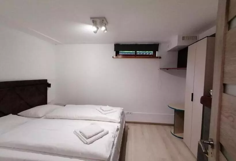 پانسیون K8 5 Apartments