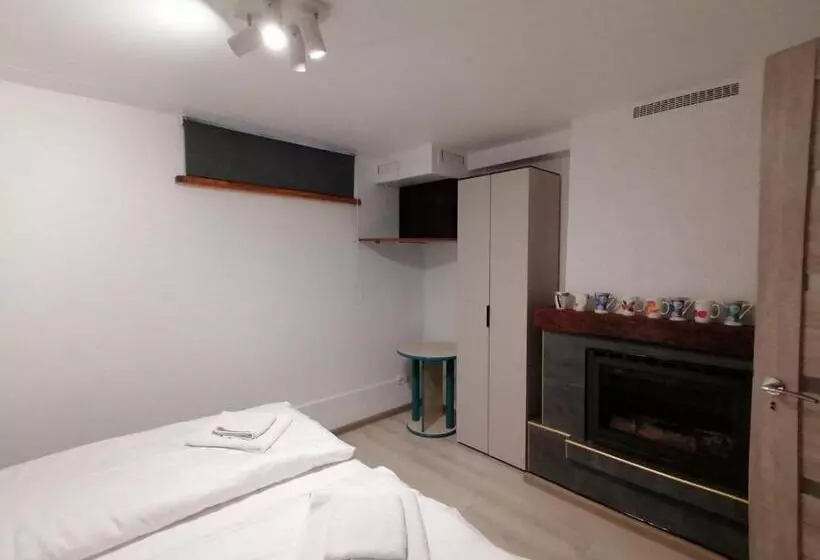 پانسیون K8 5 Apartments