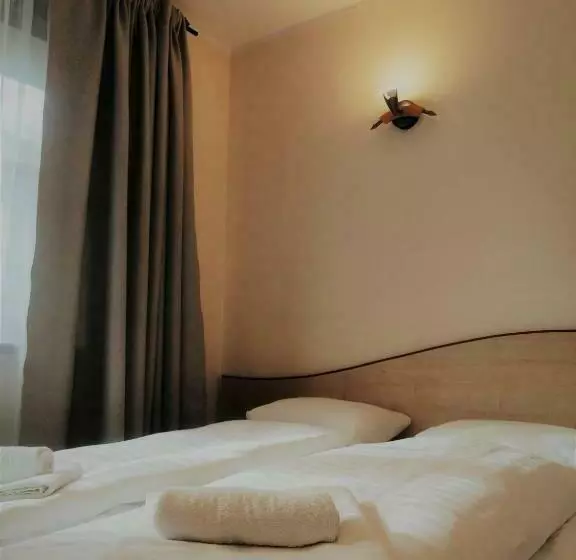 پانسیون K8 5 Apartments