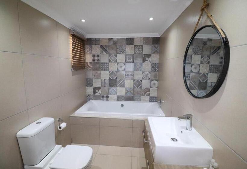 פנסיון Stonehill Villa