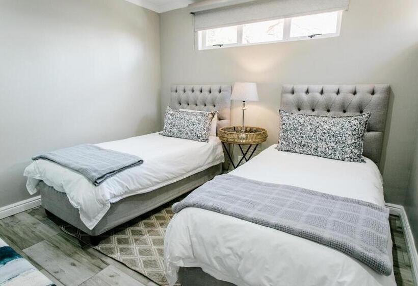 פנסיון Stonehill Villa