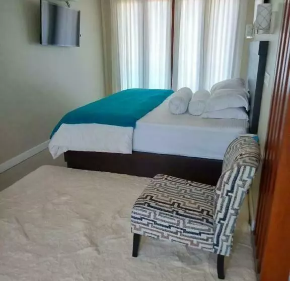 ペンション The Villa S Kubu Sandan