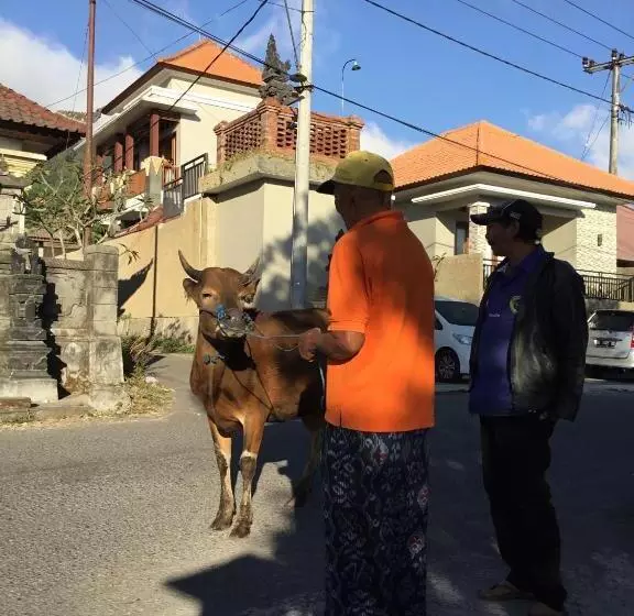 ペンション The Villa S Kubu Sandan