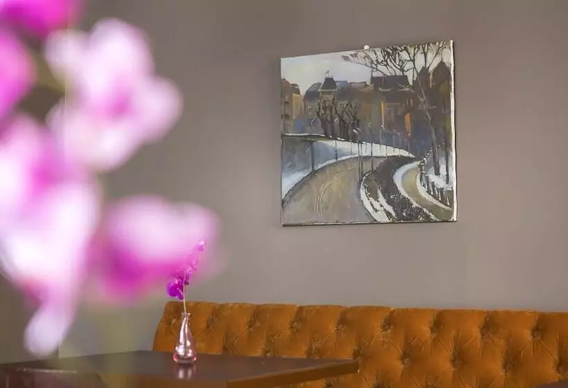 Отель Best City