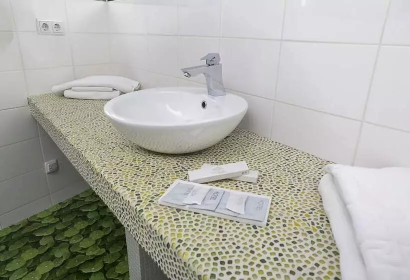 Отель Best City