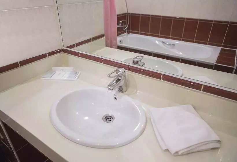 Отель Best City