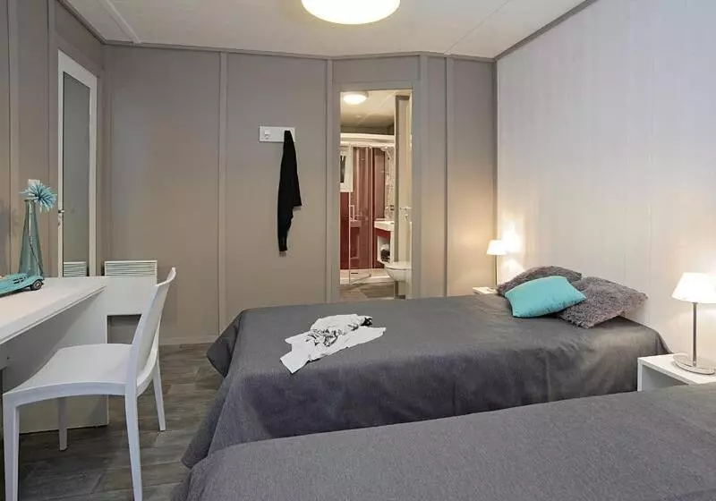 Отель Domaine De Barres