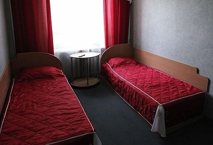 בית מלון כפרי Germes 27