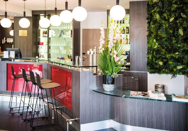 בית מלון כפרי Ibis Styles Toulouse Cité Espace