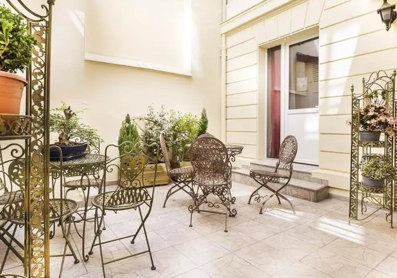 ホテル Montsouris Orleans