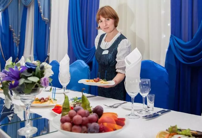 Отель Snegurochka