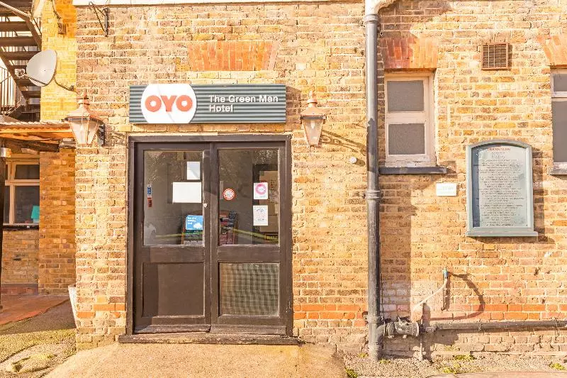 Отель The Green Man