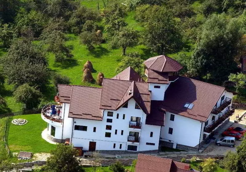 Hotel Transylvanian Inn